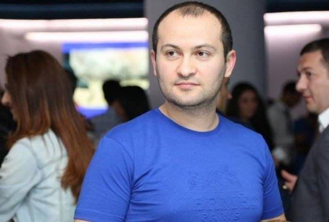 "Dədələri yaşda kişilərlə gəzənlərə keçsin koronavirus" - Turan İbrahimov