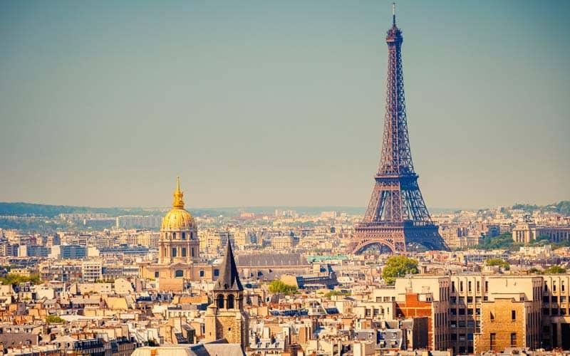 Fransada builki Bastiliya Günü həkimlərə həsr olundu