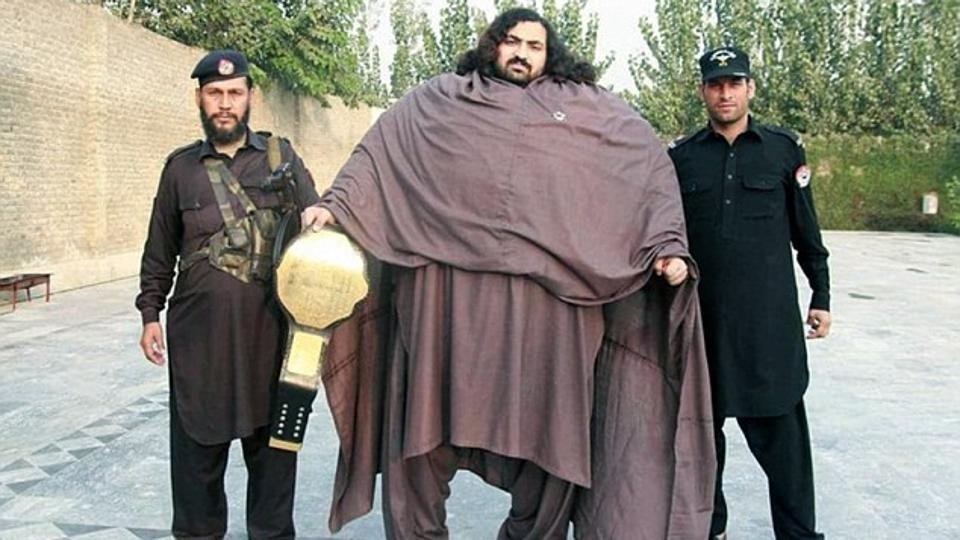 "Pakistanlı Halk" özünə 100 kiloluq arvad axtarır - FOTO