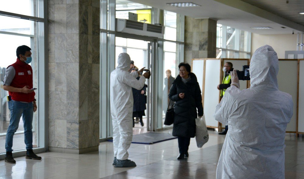 Qırğızıstanda 438 tibb işçisi koronavirusa yolxudu