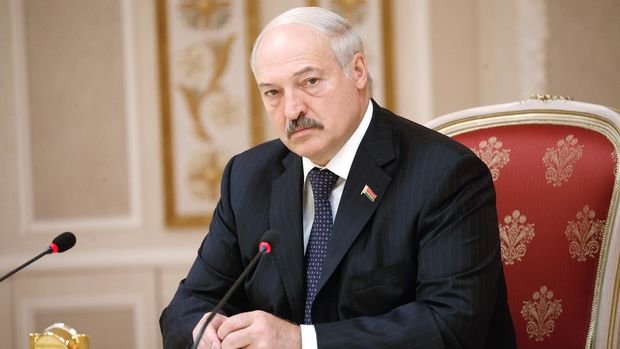 Lukaşenko koronavirusla bağlı qorxularından danışdı - VİDEO