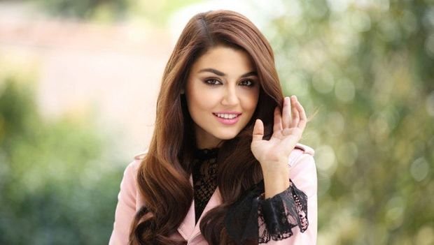 Türkiyəli aktrisa “Top Beauty World 2020”nin birincisi seçildi